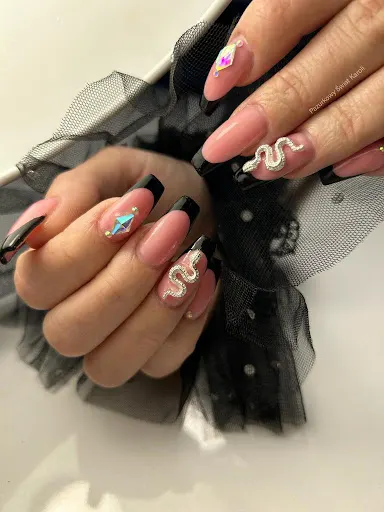 Pazurkowy Świat Karoli